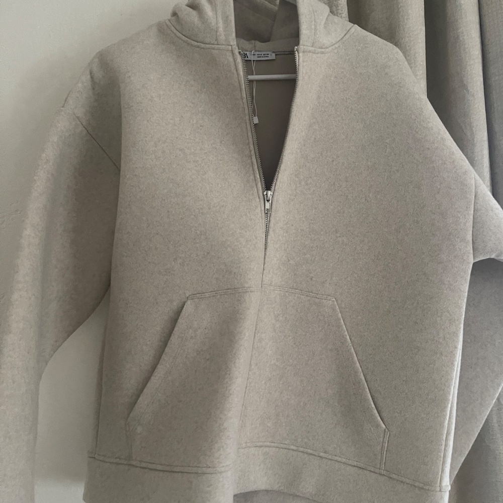 Zara hoodie - Picture 2 of 3